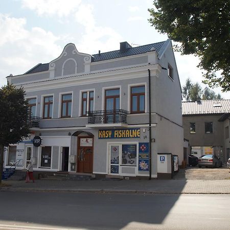 Apartamenty Ostrowiec - Pokoje Goscinne Centrum Ostrowiec Świętokrzyski المظهر الخارجي الصورة