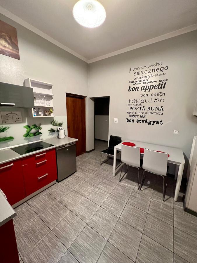 Apartamenty Ostrowiec - Pokoje Goscinne Centrum Ostrowiec Świętokrzyski المظهر الخارجي الصورة