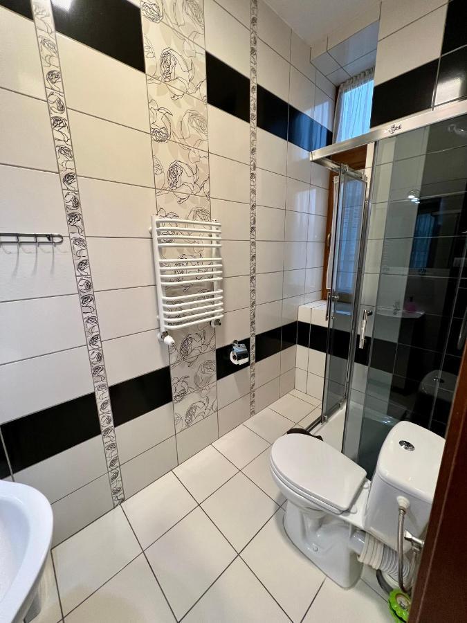 Apartamenty Ostrowiec - Pokoje Goscinne Centrum Ostrowiec Świętokrzyski المظهر الخارجي الصورة